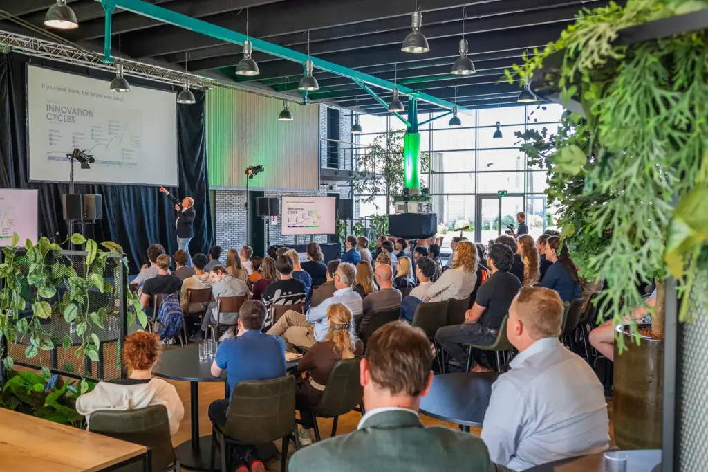 Creathon 2025. University of Twente, TU Delft, Wageningen University & Research en de Technische Universiteit Eindhoven.
